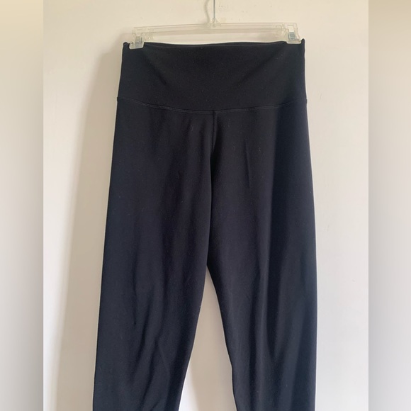 Aritzia Tna Black Classic Athletic High Rise Leggings size Small - Picture 3 of 6